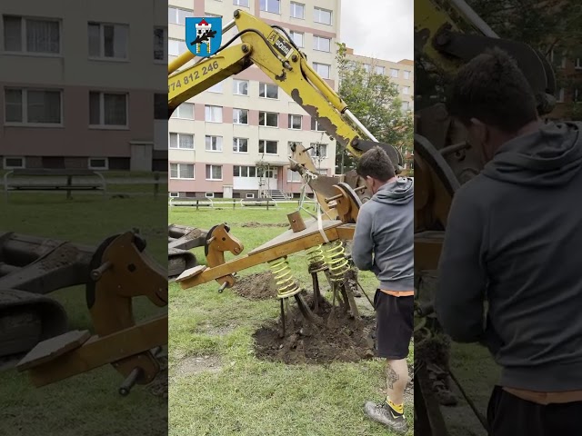 HŘIŠTĚ v Alšově ulici ve Štětí? #hriste #deti #steti #oprava