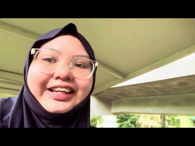 Walking from Woodlands to Admiralty (RealTimeVlog)