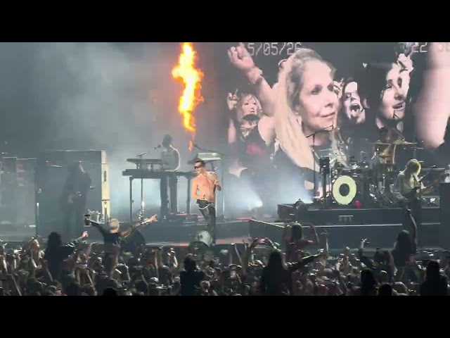 Lowlife - YUNGBLUD Live at WaMu Theater in Seattle, Washington 5/15/2026