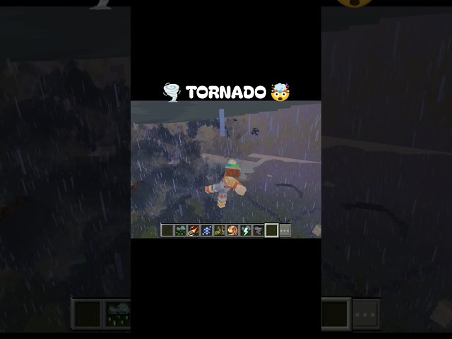 Real Tornado 🌪️ in Minecraft
