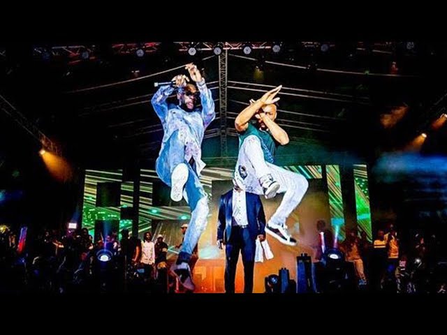 Burna Boy And Poco Lee Dancing Together On Stage | MAD🔥🔥🔥🔥🔥