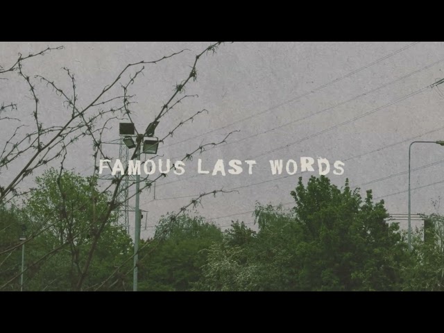 beabadoobee - Spark (Official Lyric Video)