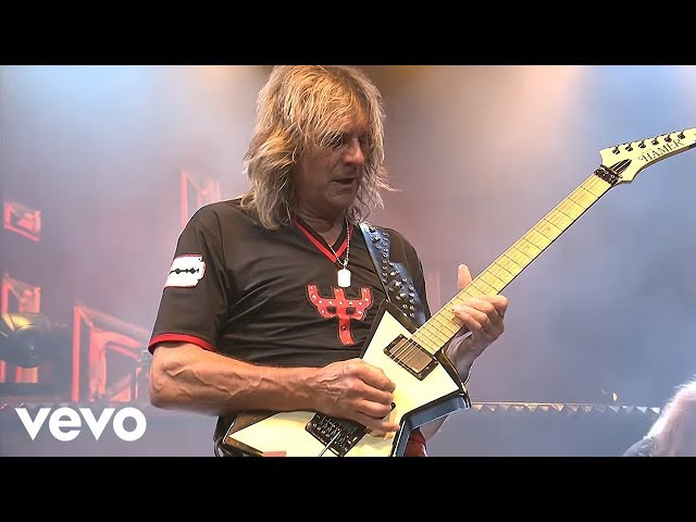 Judas Priest - You've Got Another Thing Comin' (Live At The Seminole Hard Rock Arena)