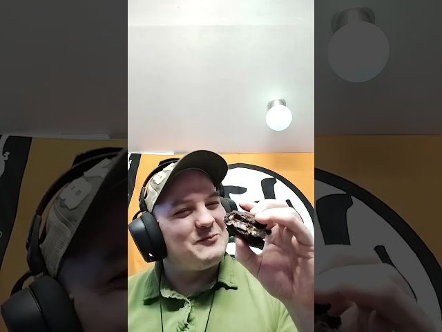 FatBoy Icream Sandwich carmel cookies and cream