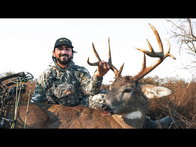 LATE RUT HUNT IN KANSAS (Snortweezed Into 20 Yards)