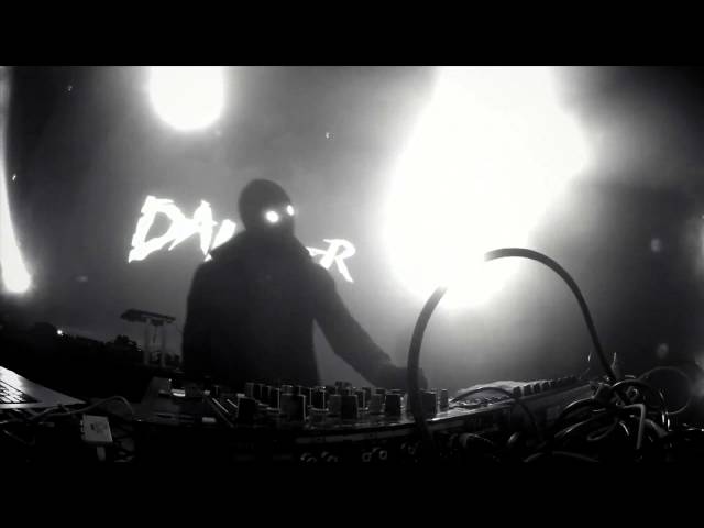 DANGER - 4h30 (Live at Nouveau Casino)