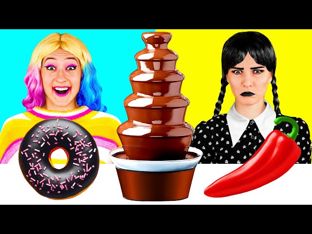 Wednesday vs Enid चॉकलेट फाउंटेन फोंड्यू चैलेंज PaRaRa Challenge