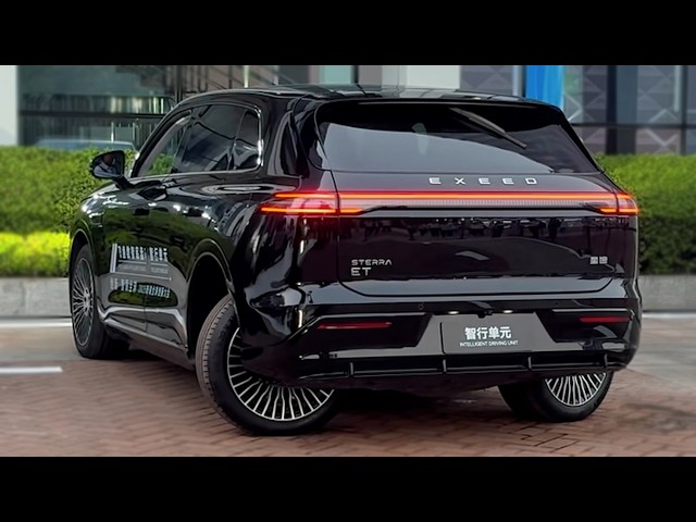Chery Group Cutting-Edge Technology, Car Dancing, On-the-Spot Turning, Amphibious Driving Showcase