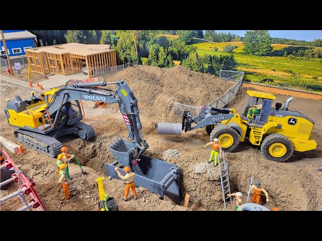 Giant RC Construction Site Comes to Life With Amazing Detail