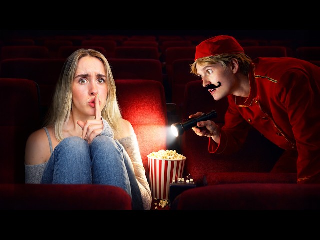 TIKKERTJE IN EEN BIOSCOOP!🍿 *verliezer krijgt straf*