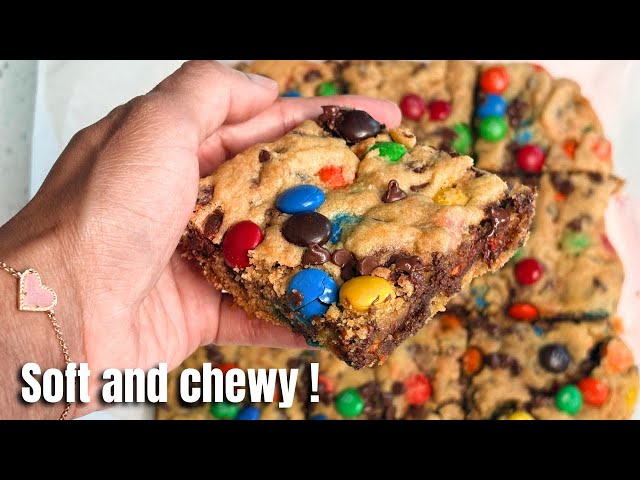 Easy M&M Cookie Bars 💕