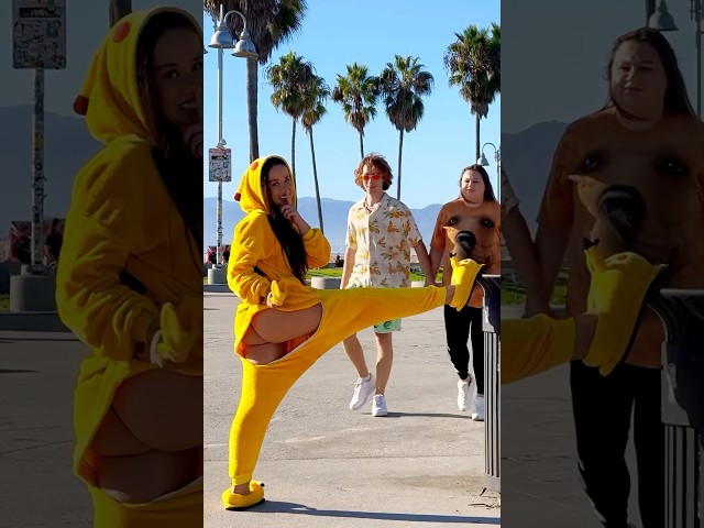 Why did she push me? AM I INTERFERING WITH WHOM?🤦🏻‍♀️🙁LA ELVÍRA #shorts