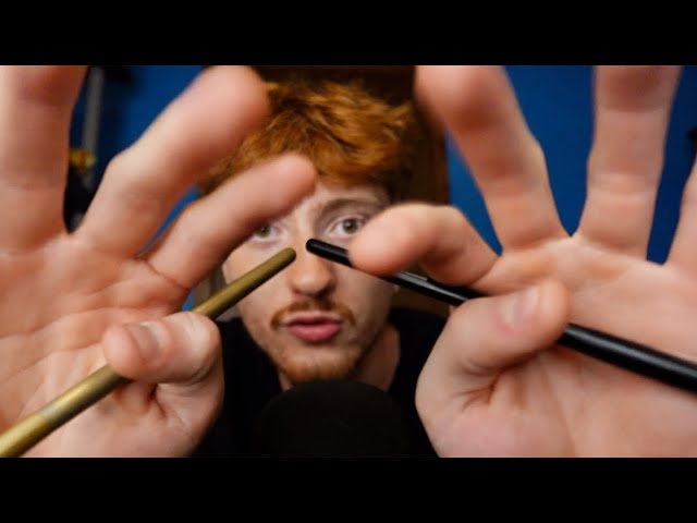 [ASMR] focus on what you see - kinda fast and aggressive visual triggers