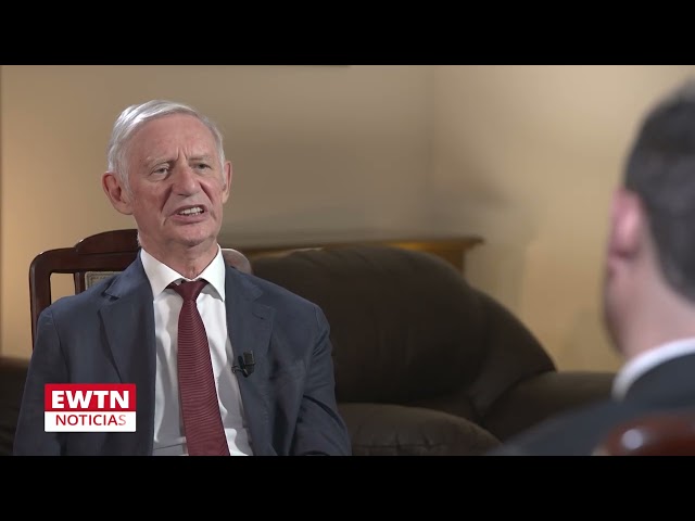 El “canciller” del Vaticano irá a Moscú, afirma embajador ruso