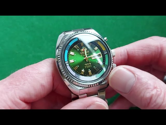 Orient Crystal three star (jumbo diver) review and my thoughts about it.