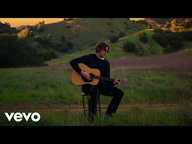 Dean Lewis - Seconds Before The Sunrise (Official Video)