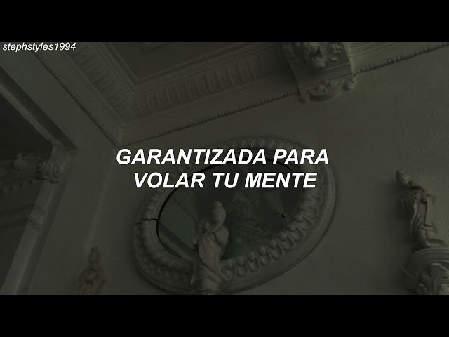 Queen - Killer Queen  (Traducida al español)