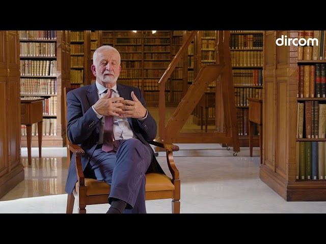 Salvador Gutiérrez (RAE): "El riesgo no está en las RRSS sino en la falta de riqueza léxica"- Dircom