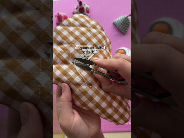 YOU CAN ACTUALLY MAKE THIS 🤯✂️🎀 #sewing #bagmaking