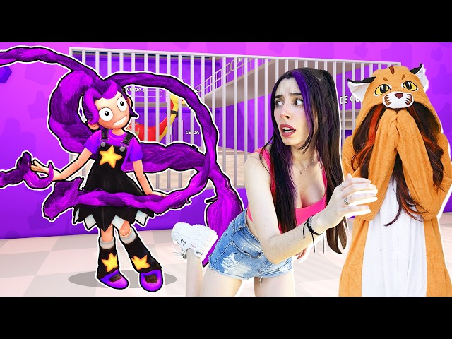 We escaped from Lily Lovebraids' prison in Roblox with Mandarina