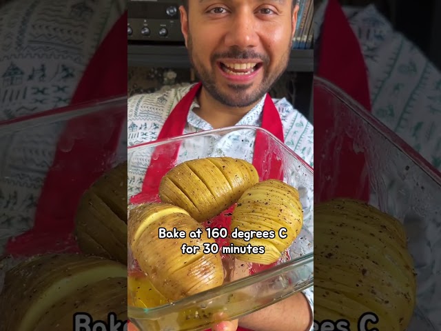 Papas Hasselback (Aloo a la mantequilla de ajo verde) #shorts
