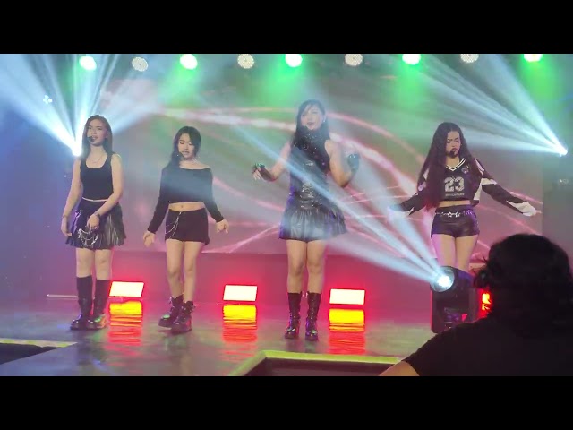 Love Me Like You (versión) - BeU en el concierto de presentación de Glimpse Press