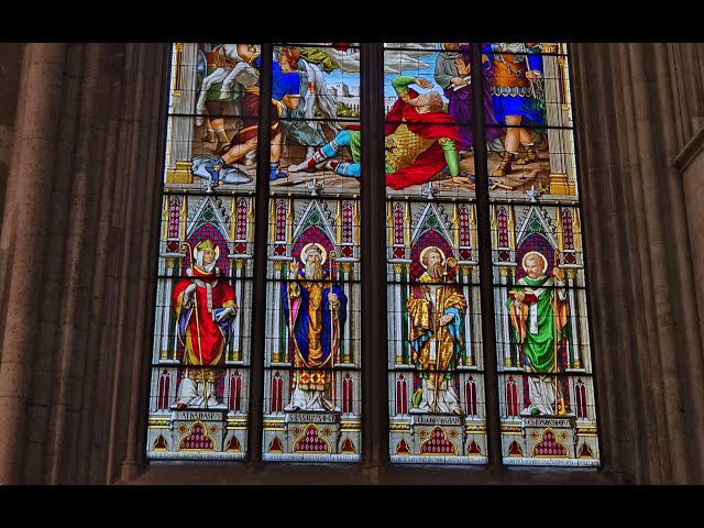 3.4 Cologne’s BEST Tour Guide EVER: Eiffel Tower Copycat, Elf Revenge, 4711 Perfume Trick