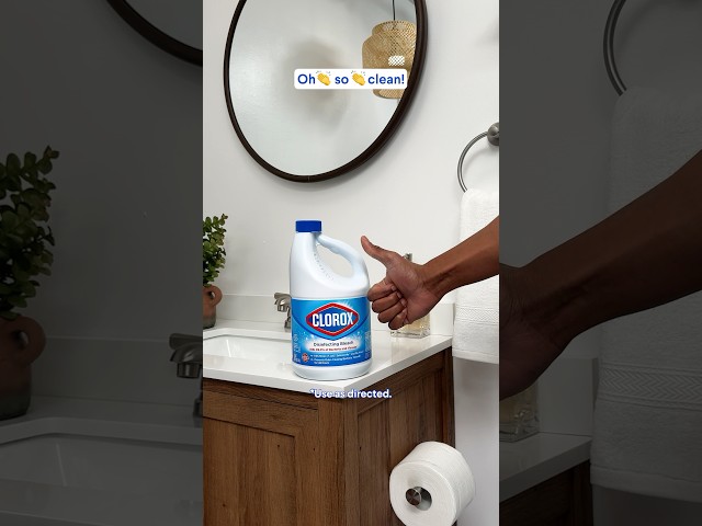 Clean Mold & Mildew Fast! Bathroom Wall Cleaning with Clorox Bleach