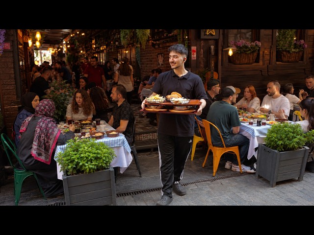 Hundreds Come Every Morning | Famous Turkish Breakfast in Istanbul