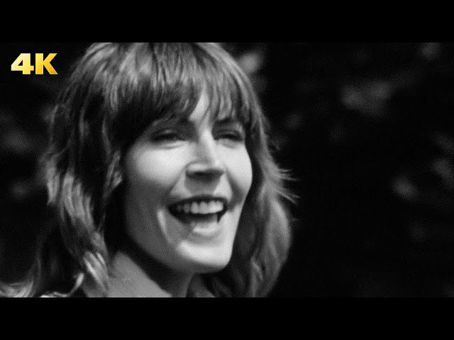 Helen Reddy -  I Am Woman (Official 4K Video)