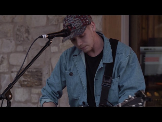 Matt Maeson - Cringe (The Barn Sessions) [Live Performance]