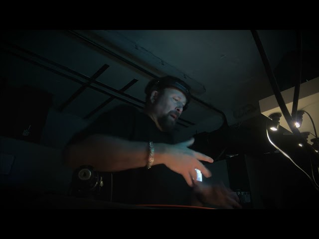 UMEK - TECHNO VINYL SESSION