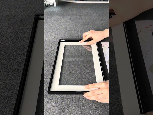 Pneumatic V-cut tool for creating 45° bevel cuts for mat-cutting and picture framing applications