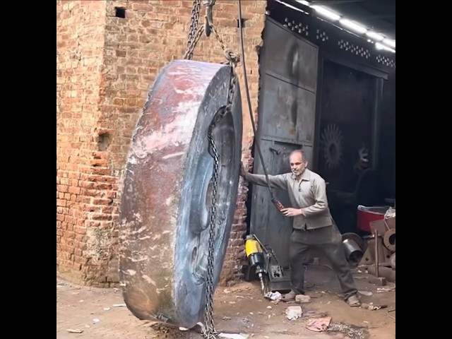 Incredible Manufacturing Process of Biggest IndustrialGear _ Making Huge Largest Wheel Gear