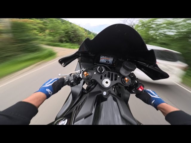 YZF R1 | What Could Be Better Than A Solo Ride?
