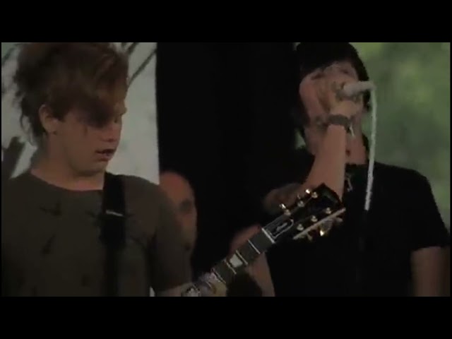 Blessthefall - Could Tell A Love (Warped Tour 2008)