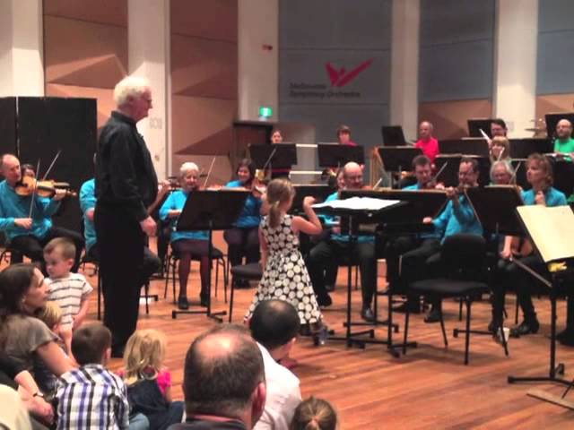 Sophia Perton Conducting the Melbourne Symphony Orchestra