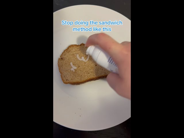 How to Do the Sandwich Method with Differin Gel
