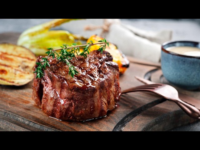 We get a lesson in how to choose and cut a great steak