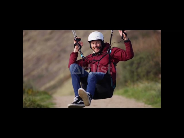 SALTANDO AO SOM DE DEEP HOUSE VIBES  #HouseMix#DJMix#travel #ProgressiveHouse#TechHouse#Music2026