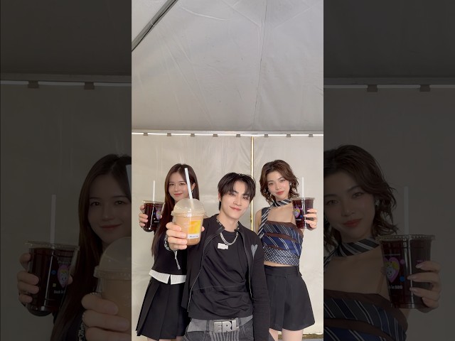 Ta-da! w/ @ChromosomeEntertainmentGroup #XIAOJUN #肖俊 #샤오쥔 #WayV #威神V