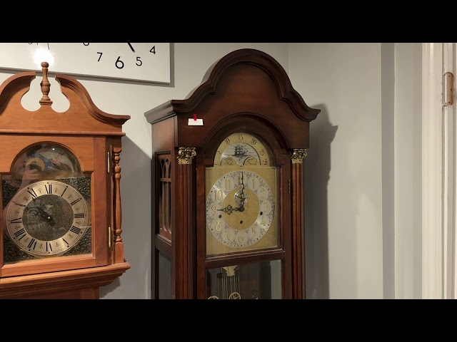 Colonial Triple Chime Grandfather Clock chimes 9 PM (Whittington Chime) 