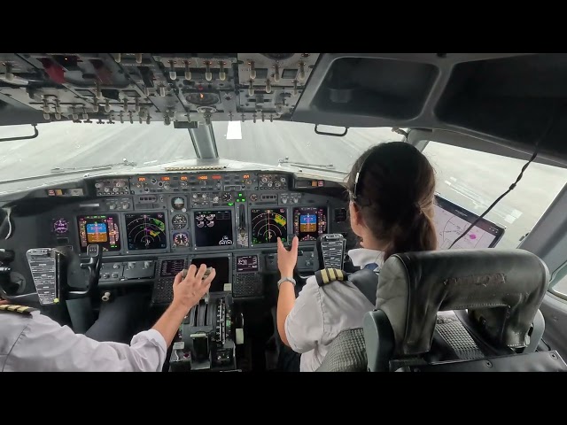 Beautiful Female Pilot Take Off Her Boeing B737-800 | Cockpit View | GoPro 12