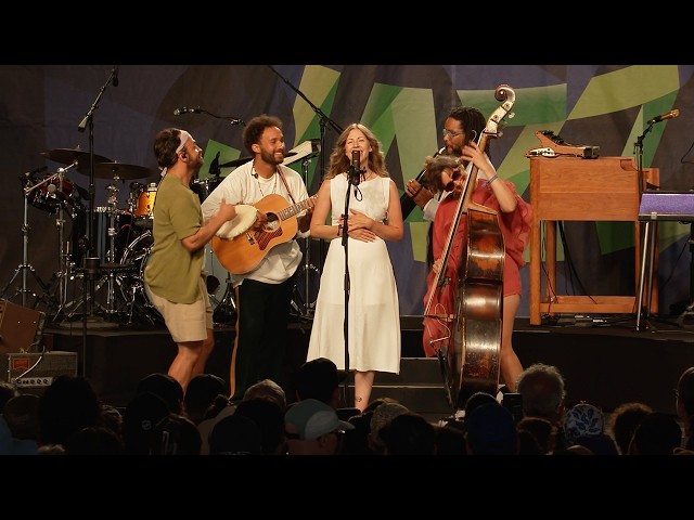 Lake Street Dive - "I Want You Back" [Live from Newport Jazz Festival] (The Jackson 5 cover)