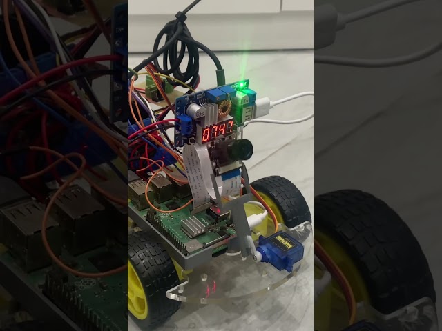 Raspberry pi face tracking robot. #raspberrypi #arduino #ai #facetracing #robot #mediapipe