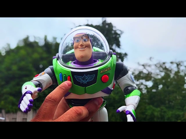 Hi-Tech Buzz Lightyear commercial