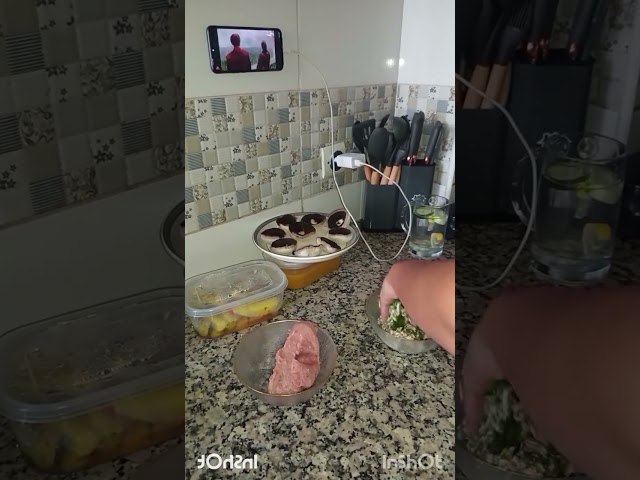 She deceived me and broke my heart 😥😥😥😥😥😥. 😥😥😥😥😥 elle m'a trompé