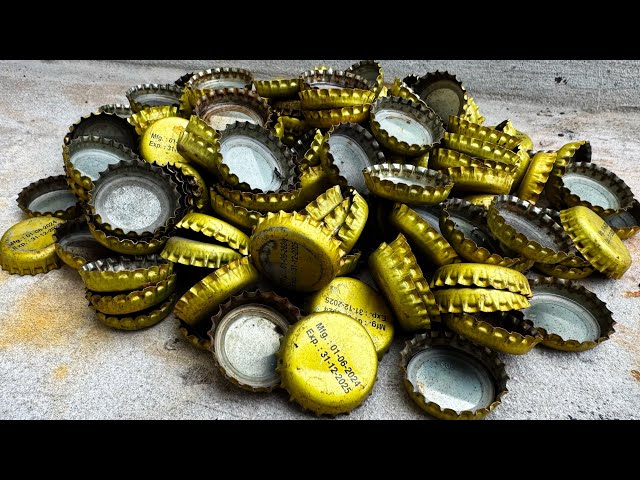 I Forged a Damascus Knife from Coca-Cola Bottle Caps… It Actually Worked