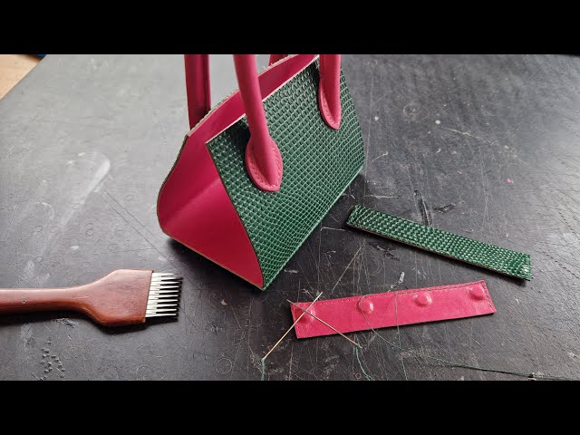Micro Bag Making. Creating a Magnetic Closure #leathercraft