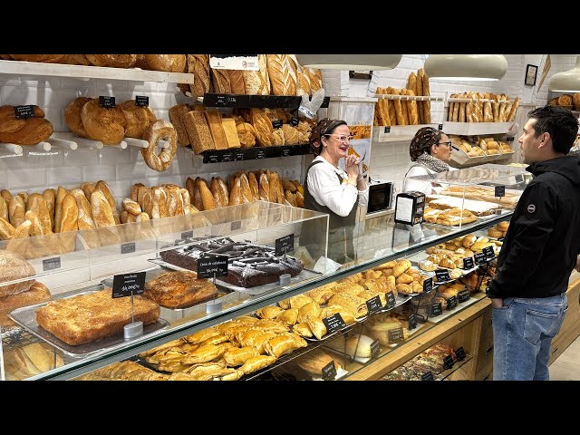 An ENTIRE family running a Spanish Bakery for more than 50 YEARS! Traditional spanish BREAD!